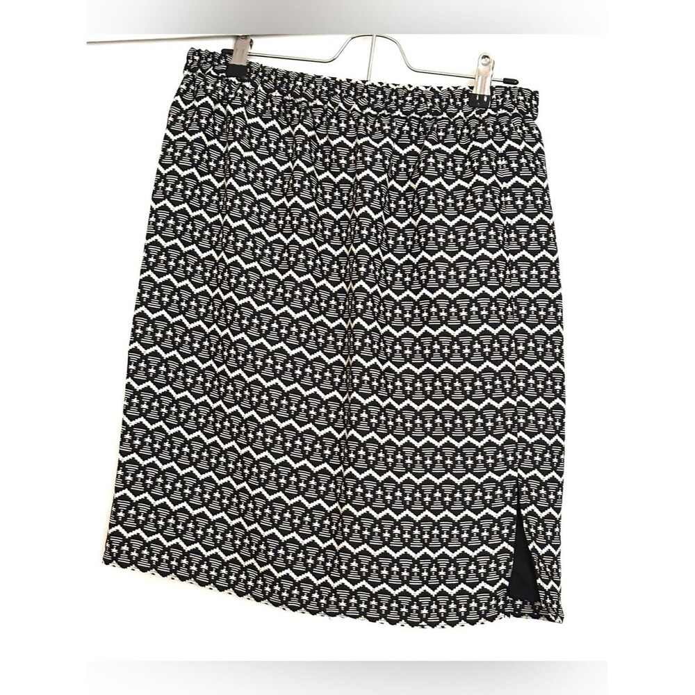 LOFT Black & White Geometric Print Skirt Size Medium